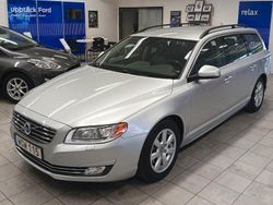 Silver (bright silver 711) Begagnad 2014 Volvo V70 Momentum Kombi | 199 400 kr (Dyr)