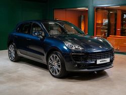 Mörkblå (blå) Begagnad 2018 Porsche Macan SUV | 369 900 kr (Marknadspris)