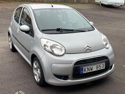 Silver Begagnad 2010 Citroën C1 Halvkombi | 29 900 kr (Marknadspris)