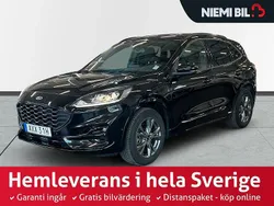Svart Begagnad 2021 Ford Kuga ST-Line SUV | 219 900 kr (Marknadspris)