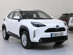 Vit Begagnad 2023 Toyota Yaris Cross Active SUV | 199 900 kr (Superpris)