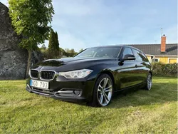 Svart Begagnad 2013 BMW 320 Sport Line Kombi | 117 000 kr (Marknadspris)