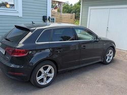Svart Begagnad 2016 Audi A3 e-tron Halvkombi | 109 000 kr (Marknadspris)
