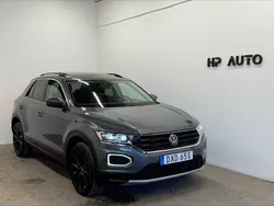 Mörkgrå Begagnad 2021 VW T-Roc Beats SUV | 299 900 kr (Lite dyr)