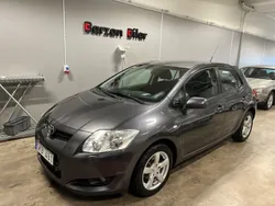 Grå Begagnad 2007 Toyota Auris Halvkombi | 38 500 kr (Marknadspris)