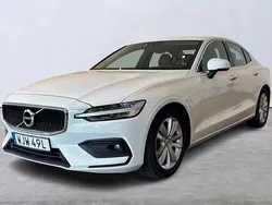 Vit Begagnad 2020 Volvo S60 Momentum Sedan | 285 000 kr (Marknadspris)