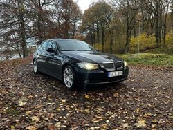 Svart Begagnad 2007 BMW 325 Sedan | 65 000 kr (Marknadspris)
