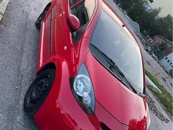 Röd Begagnad 2008 Toyota Aygo Halvkombi | 35 000 kr (Marknadspris)