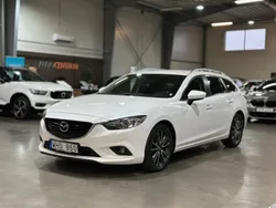 Vit (pärlemovit) Begagnad 2013 Mazda 6 Kombi | 89 900 kr (Marknadspris)