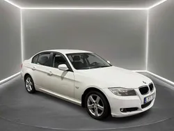 Vit Begagnad 2011 BMW 318 Comfort Edition Sedan | 79 900 kr (Superpris)