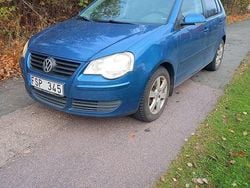 Blå Begagnad 2007 VW Polo Comfortline Halvkombi | 29 000 kr (Dyr)