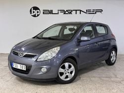Mörkgrå Begagnad 2009 Hyundai i20 Premium Halvkombi | 34 900 kr (Marknadspris)