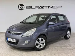 Mörkgrå Begagnad 2009 Hyundai i20 Premium Halvkombi | 34 900 kr (Marknadspris)