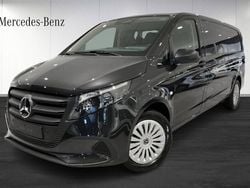 Mörkgrå (black) Begagnad 2024 Mercedes Vito Minibuss | 487 375 kr (Lite dyr)