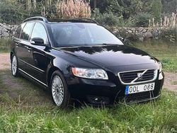Svart Begagnad 2008 Volvo V50 Momentum Kombi | 25 000 kr (Superpris)