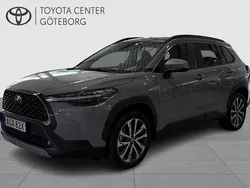 Grå Ny 2025 Toyota Corolla Cross Style SUV | 389 900 kr (Bra pris)