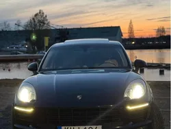 Svart Begagnad 2015 Porsche Macan S SUV | 289 900 kr (Marknadspris)