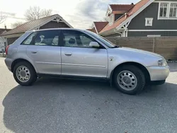 Silver Begagnad 2003 Audi A3 Attraction Halvkombi | 20 000 kr (Marknadspris)