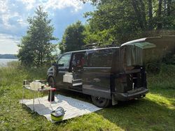 Svart Begagnad 2010 VW Multivan Highline Minibuss | 99 000 kr