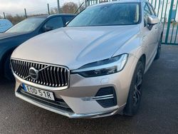 Ljusgrå (bright dusk metallic) Begagnad 2023 Volvo XC60 Core SUV | 419 000 kr (Marknadspris)