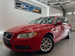 Röd Begagnad 2010 Volvo V70 Summum Kombi | 74 900 kr (Marknadspris)