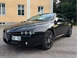 Svart Begagnad 2010 Alfa Romeo Brera Sportkupé | 99 000 kr