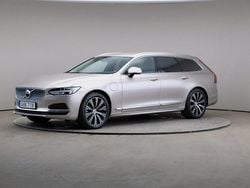 Ljusgrå (bright dusk) Begagnad 2022 Volvo V90 Core Kombi | 395 000 kr (Marknadspris)