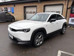 Vit Begagnad 2022 Mazda MX30 Exclusive-Line SUV | 174 500 kr (Marknadspris)