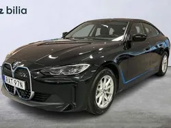 Svart Begagnad 2023 BMW i4 Shadowline Sedan | 529 000 kr (Bra pris)