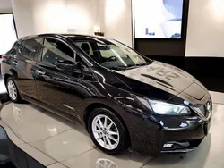Svart Begagnad 2018 Nissan Leaf Halvkombi | 119 900 kr