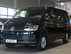Svart (deep black pärleffekt) Begagnad 2018 VW T6 Van | 159 000 kr (Lite dyr)