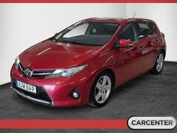 Mörkröd Begagnad 2014 Toyota Auris Style Halvkombi | 82 500 kr (Lite dyr)