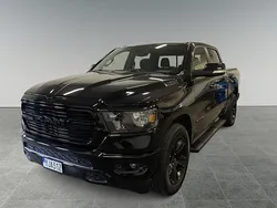 Svart Begagnad 2020 RAM 1500 Pickup | 549 900 kr (Bra pris)