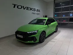 Grön (kyalamigrön) Ny 2025 Audi RS3 Sportback Design Halvkombi | 749 000 kr (Bra pris)