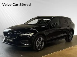 Begagnad 2022 Volvo V60 CC Kombi | 364 900 kr (Bra pris)