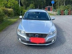 Silver Begagnad 2016 Volvo V70 Momentum Kombi | 140 000 kr (Marknadspris)