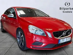 Röd Begagnad 2010 Volvo S60 R-Design Sedan | 99 990 kr (Marknadspris)