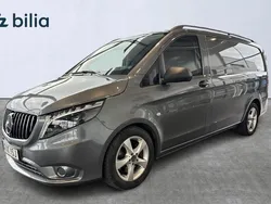 Grå Begagnad 2023 Mercedes Vito Minibuss | 399 000 kr (Marknadspris)