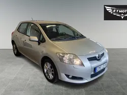 Silver Begagnad 2008 Toyota Auris Halvkombi | 38 900 kr (Bra pris)
