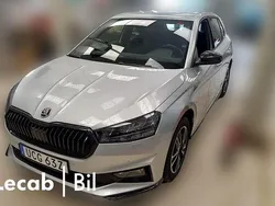 Silver (brilliant silver metallic) Begagnad 2023 Skoda Scala Halvkombi | 229 500 kr (Marknadspris)