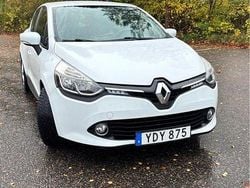 Vit Begagnad 2016 Renault Clio IV Expression Halvkombi | 97 000 kr (Lite dyr)