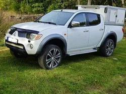 Vit Begagnad 2008 Mitsubishi L200 Pickup | 120 000 kr (Dyr)