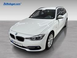 Vit Begagnad 2018 BMW 320 Kombi | 229 000 kr (Marknadspris)