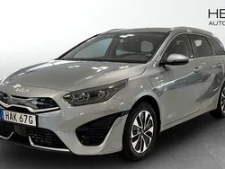 Grå (silver) Begagnad 2022 Kia Ceed Sportswagon Advance Kombi | 249 900 kr (Marknadspris)