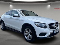 Vit Begagnad 2017 Mercedes GLC220 Sportkupé | 324 900 kr (Marknadspris)