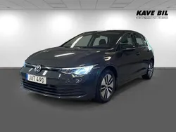 Grå Begagnad 2021 VW Golf VIII Halvkombi | 229 900 kr (Marknadspris)