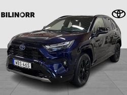 Blå Begagnad 2024 Toyota RAV4 Hybrid Style SUV | 469 900 kr (Marknadspris)