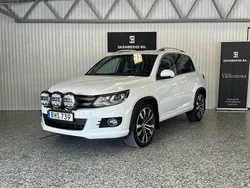 Vit Begagnad 2016 VW Tiguan Sportline SUV | 129 800 kr (Marknadspris)