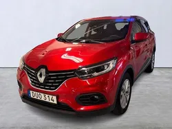Röd Begagnad 2022 Renault Kadjar Zen SUV | 199 900 kr (Marknadspris)