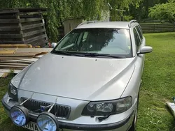 Grå Begagnad 2004 Volvo V70 Kombi | 17 000 kr (Bra pris)